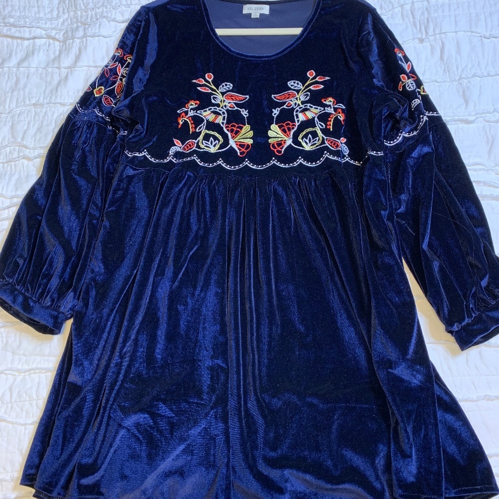 BLUE VELVET DRESS
